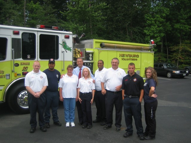 Andrew, Cliff, Jen, Chrissy, Petey, George, Timmy & Jenny with Governor O'Malley